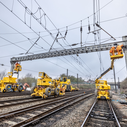 MEPWPs working on an overhead line structure