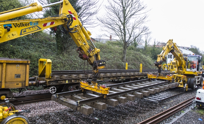 Two Colmars tandem lifting