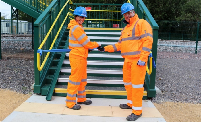 EWR Jarvis Lane footbridge opening.jpg