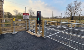 a new level crossing with a new signal system