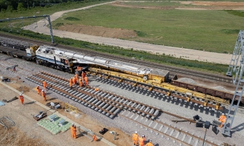 Radlett main line junction areial with kirow crane