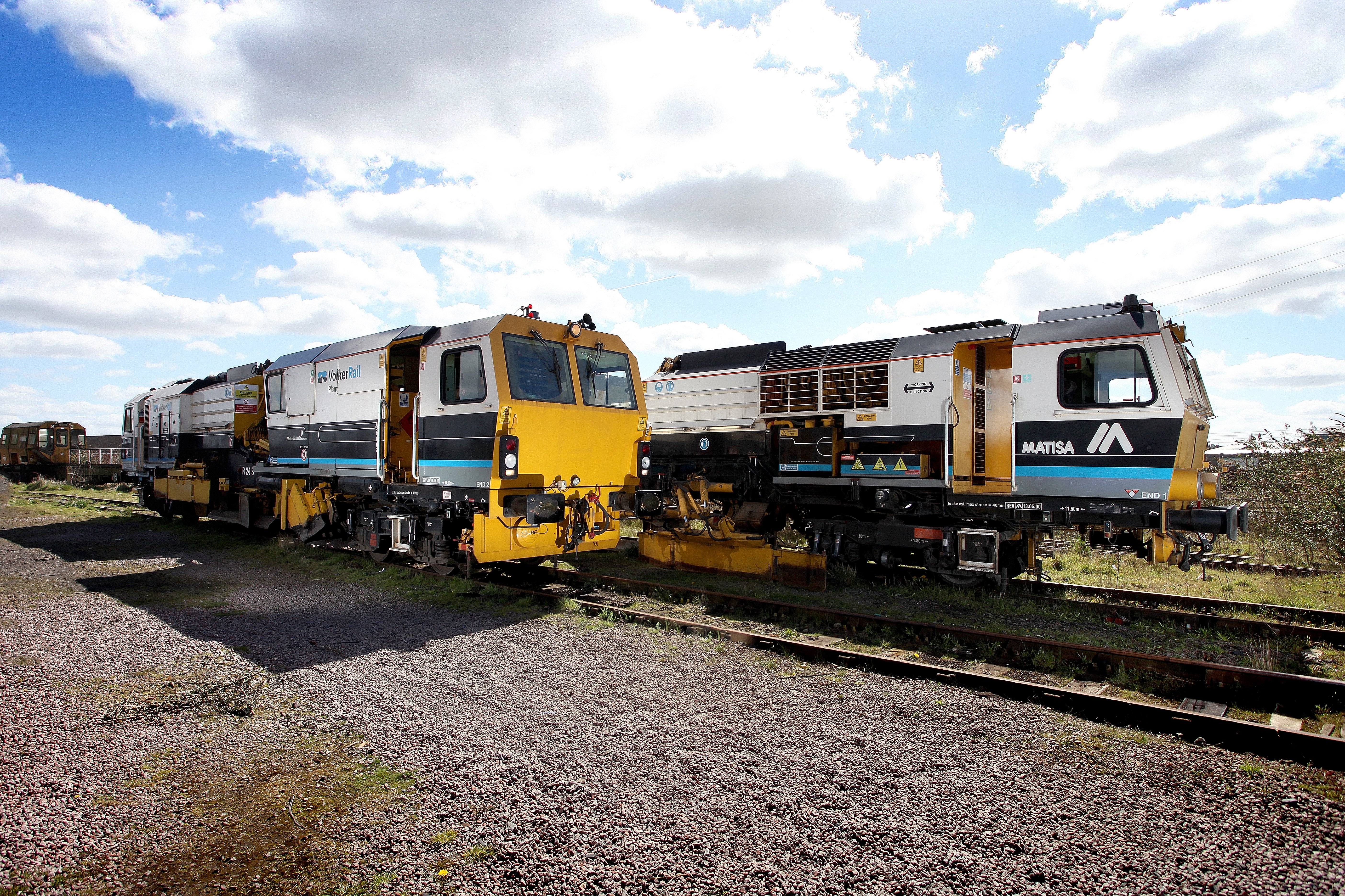 Ballast regulators working on track